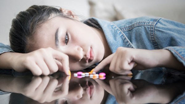 Foto de menina triste