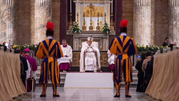 Pope-Francis-presides-over-a-mass-for-the-Solemnity-of-the-Conversion-of-St-Paul