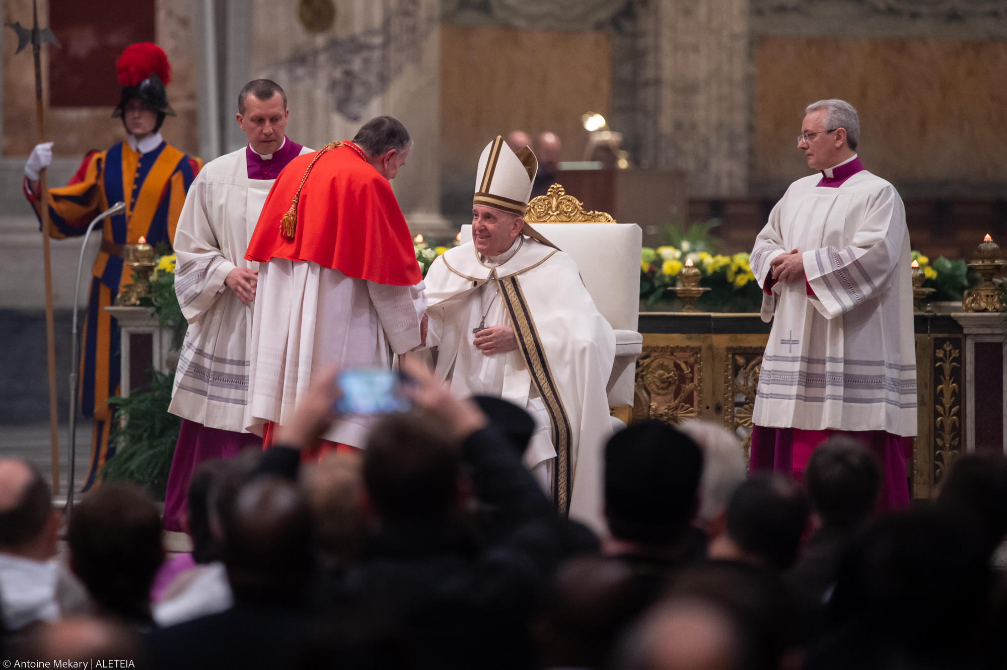 Pope-Francis-presides-over-a-mass-for-the-Solemnity-of-the-Conversion-of-St-Paul