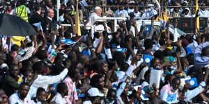 O dia histórico do Papa em Kinshasa, entre alegrias e tristezas