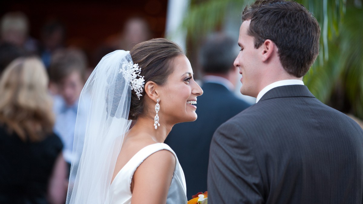 Noivos no casamento