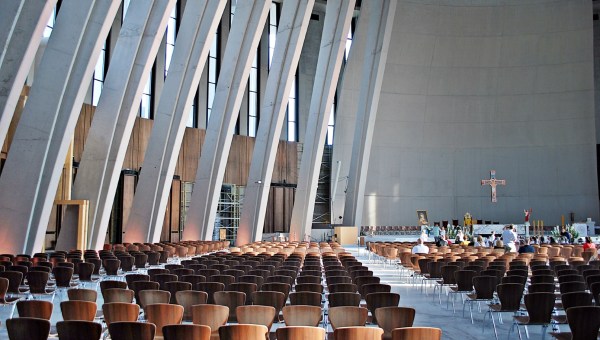 Corner Item Image - Testemunhos de artistas e arquitetos brasileiros que restauram Igrejas e catedrais 