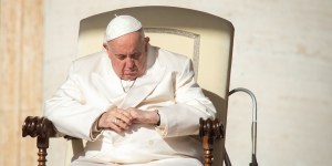 A raiva de vocês é oração, garante o Papa às famílias enlutadas