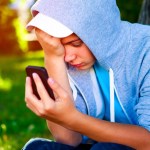 5 versículos bíblicos para quando seu filho não responder suas mensagens
