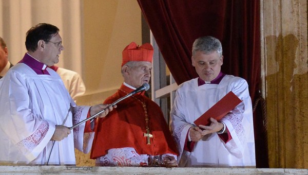 Corner Item Image - Lembrando a eleição de Papa Francisco