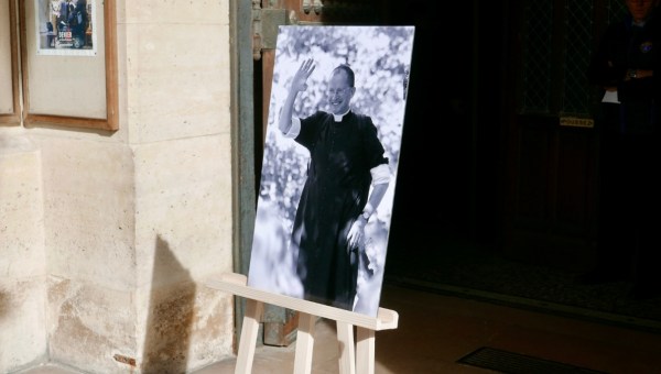 Funeral do padre Cyril