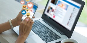 Como manter a caridade e a benevolência nas redes sociais
