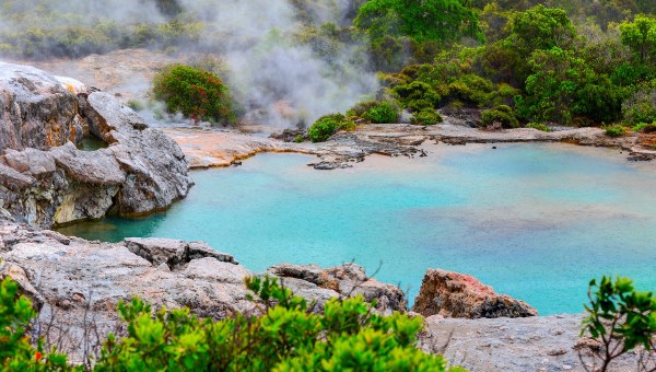 Piscina termal na Nova Zelândia