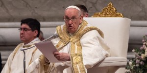 Papa convida fiéis a rezar à Divina Misericórdia contra problema atual