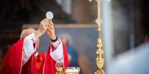 Missa: o sacrifício perfeito