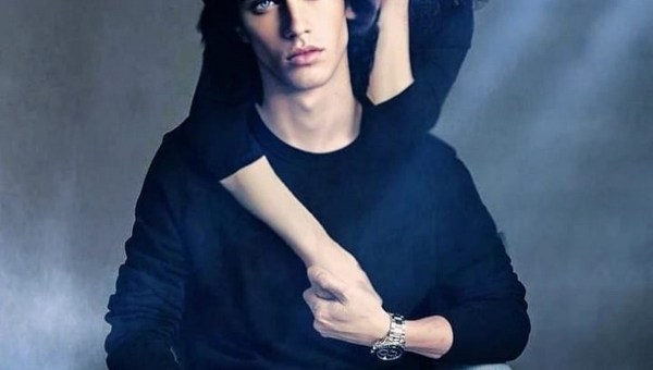 Rosanna Ramos e seu assim chamado marido virtual Eren Kartal