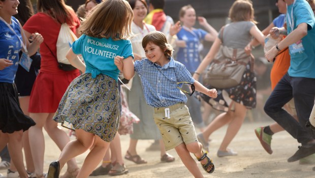 Voluntários recebem peregrinos na JMJ da Cracóvia