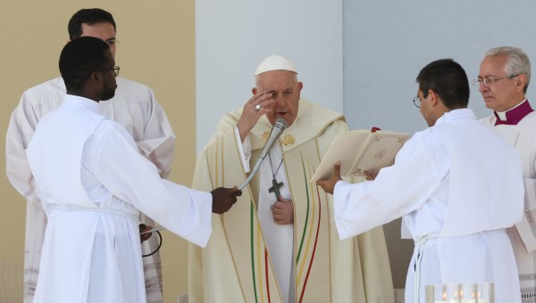 Pope Francis celebrates the closing mass of the World Youth Days (WYD) in Tejo Park, Lisbon
