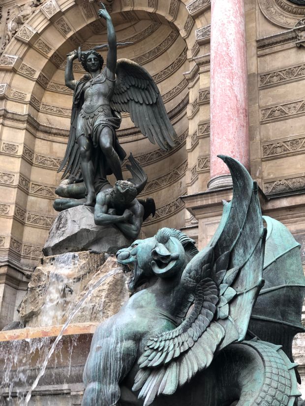 Fonte de São Miguel em Paris