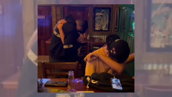 Irmãos se reencontram após 6 anos