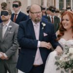 Noiva cega faz pedido especial aos convidados do casamento