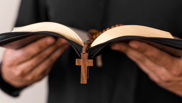 Corner Item Image - Uma investigação sobre o Salmo 47: por que Deus é “terrível”? 