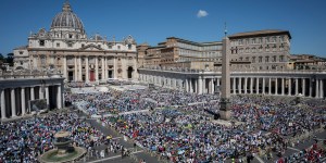 Você conhece a história do hino do Vaticano ?
