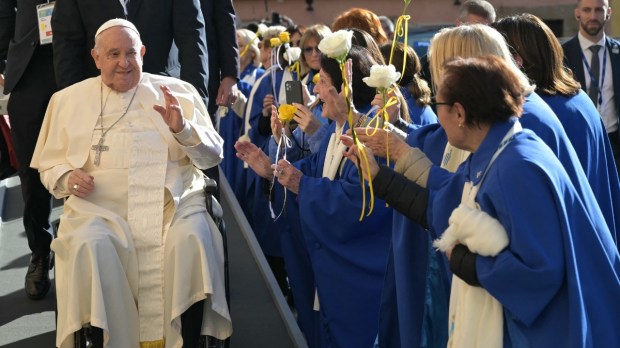 A viagem do Papa Francisco à Córsega, França