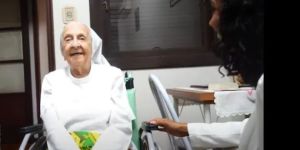 O segredo da longevidade da brasileira mais velha do mundo? Rezar!
