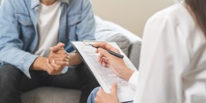 A dor emocional: psicologia, fé e o caminho da cura