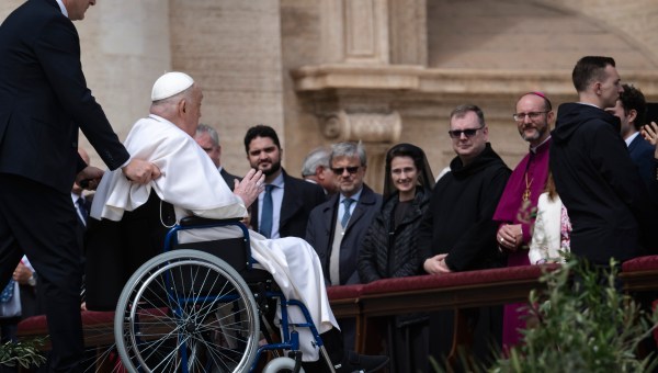 Corner Item Image - Tantas surpresas do Papa Francisco