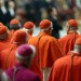 Dia 7 de maio, a tarde, a primeira fumaça do Conclave
