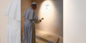 Primeiros passos de Papa Leão XIV: A oração no túmulo de Francisco