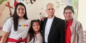 Mildred, a afilhada peruana de Papa Leão XIV conta sua história