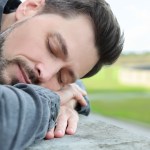 6 maneiras de rezar se você se sente espiritualmente cansado