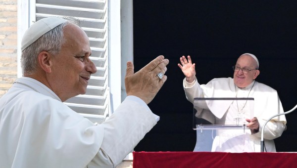 Corner Item Image - O Papa Leão XIV pode completar os textos inacabados do Papa Francisco?
