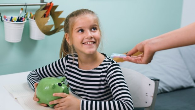 Faut-il donner de l'argent à son enfant quand il a de bonnes notes ?