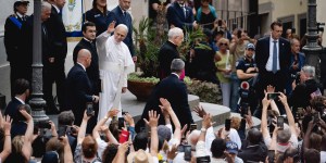 O Papa Leão XIV jogará basquete com as crianças locais?
