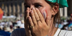 Vídeos no TikTok, adoração perpétua e as “montanhas-russas espirituais” do jovens em Roma