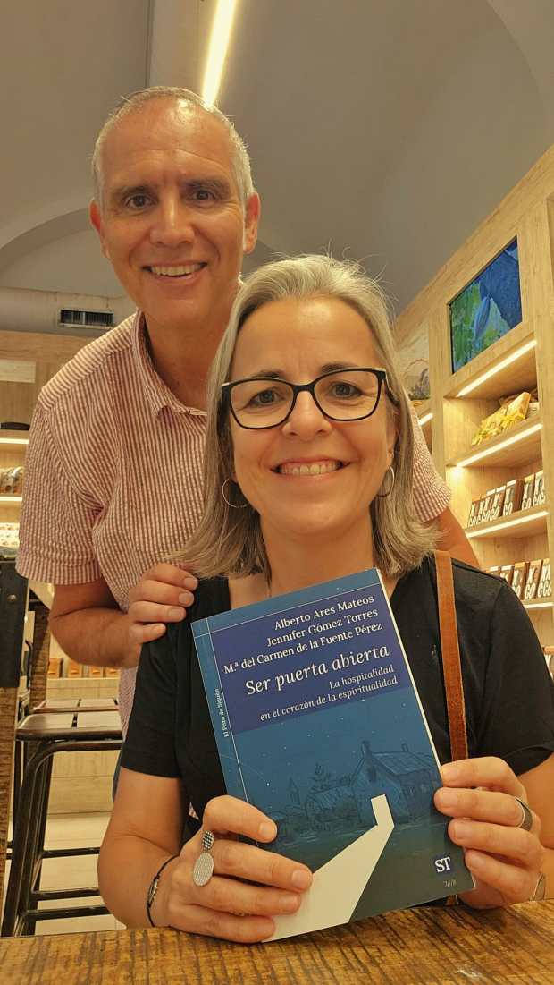 El libro Ser puerta abierta. La hospitalidad en el corazón de la espiritualidad Alberto Ares Mateos, SJ, director del Servicio Jesuita a Refugiados