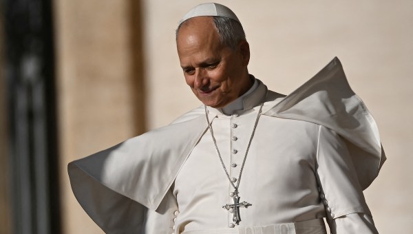 Corner Item Image - 5 curiosidades sobre o Papa Leão XIV contadas pelo seu irmão