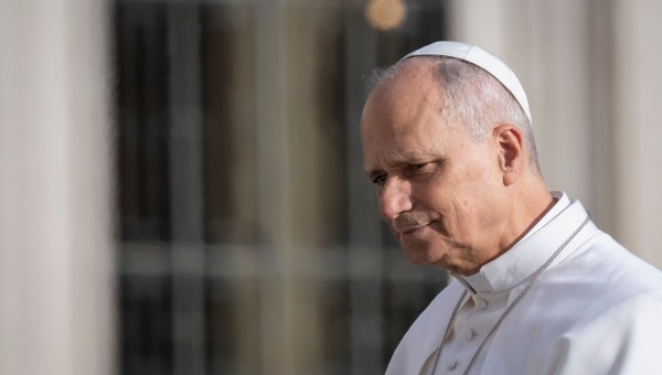 Corner Item Image - Vaticano defende monogamia