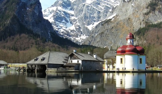 Corner Hero Image - A misteriosa igreja que só pode ser alcançada de barco