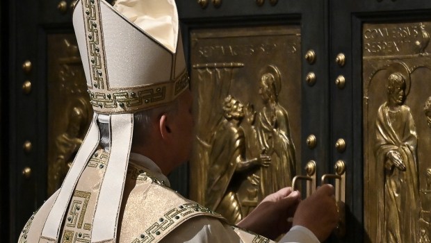 pope-leo-xiv-epiphany-closes-holy-door-jubilee2025
