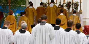 (LIVE) Roma formaliza a excomunhão de 6 bispos lefebvristas. Carta final de Papa Leão XIV antes do cisma