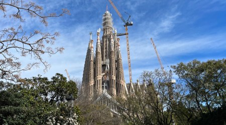 Sagrada Família é agora a igreja mais alta do mundo!