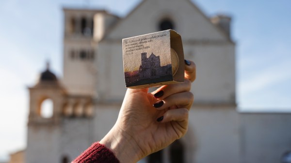 assisi-st-francis-relics-public-veneration-2026