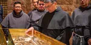 assisi-st-francis-relics-public-veneration-2026