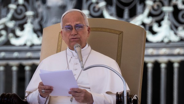 Corner Item Image - A compaixão está desaparecendo? O Papa Leão teme que possa ser, e o por quê