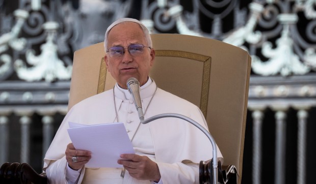 Corner Hero Image - A compaixão está desaparecendo? O Papa Leão teme que possa ser, e o por quê