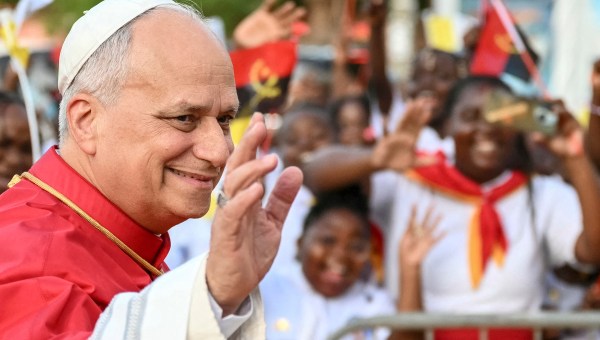pope-leo-xiv-lady-fatima-luanda-africa