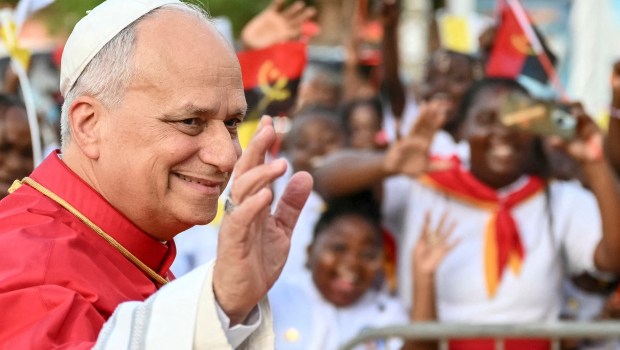 pope-leo-xiv-lady-fatima-luanda-africa