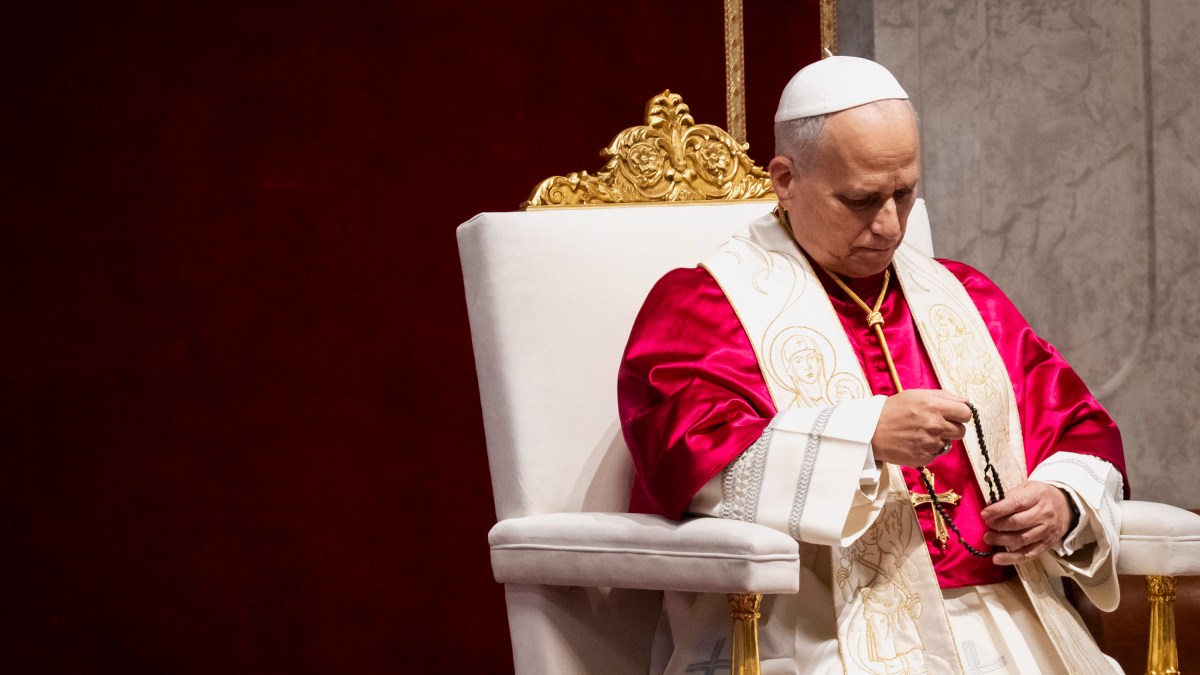 pope-leo-xiv-prayer-rosary-vigil-peace-st.-peters-basilica-vatican