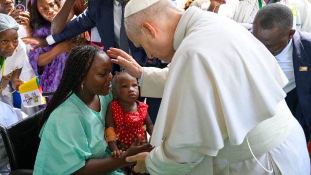 pope-leo-xiv-visit-saint-paul-catholic-hospital-douala-cameroon-africa