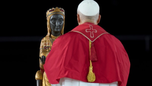 pope-leo-xiv-vigil-estadi-olimpic-lluis-companys-montjuich